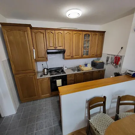 Apartment Omiska Stina
