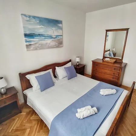 Omiska Stina Apartment Omis