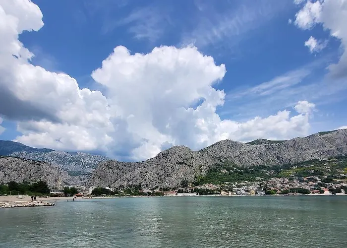 Apartman Omiska Stina